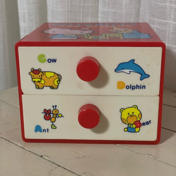 SOLD Vintage Hello Kitty Sanrio Jewelry Box 1980s - Picture 3 of 8